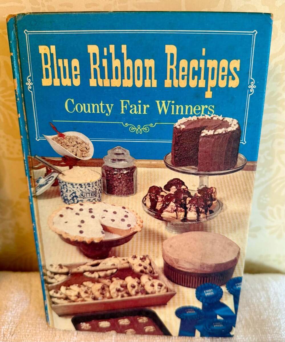 Vintage 1968 Blue Ribbon Recipes County Fair Winners Cookbook Hardcover